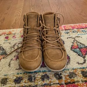 Sorel booties size 7.5